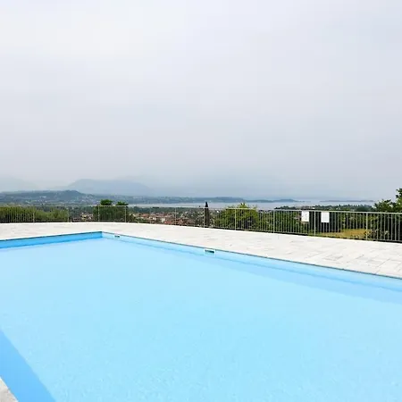 Panorama *